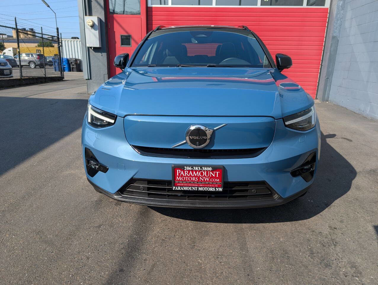 Used 2023 Volvo XC40 Recharge Ultimate image 7