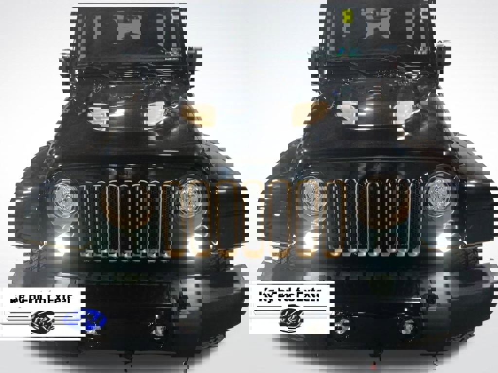 Used 2017 Jeep Wrangler Unlimited Sahara w/ Dual Top Group image 3