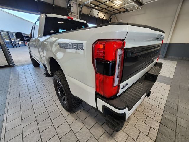 Used 2025 Ford F250 Platinum w/ Tremor Off-Road Package AWD/4WD image 6