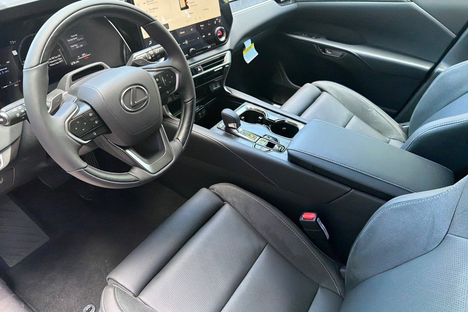 New 2026 Lexus RX 350 AWD/4WD image 8