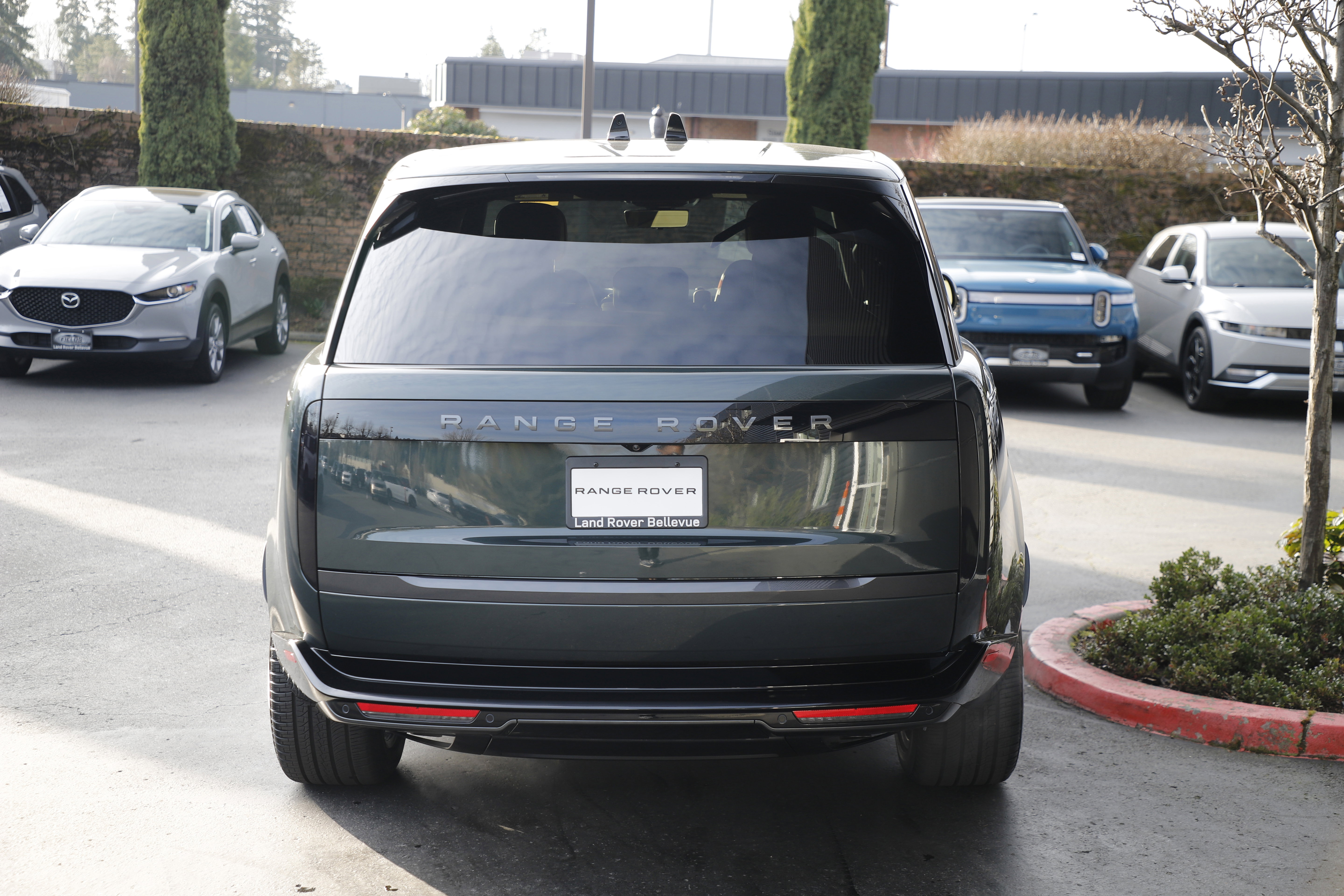 New 2026 Land Rover Range Rover SE image 5