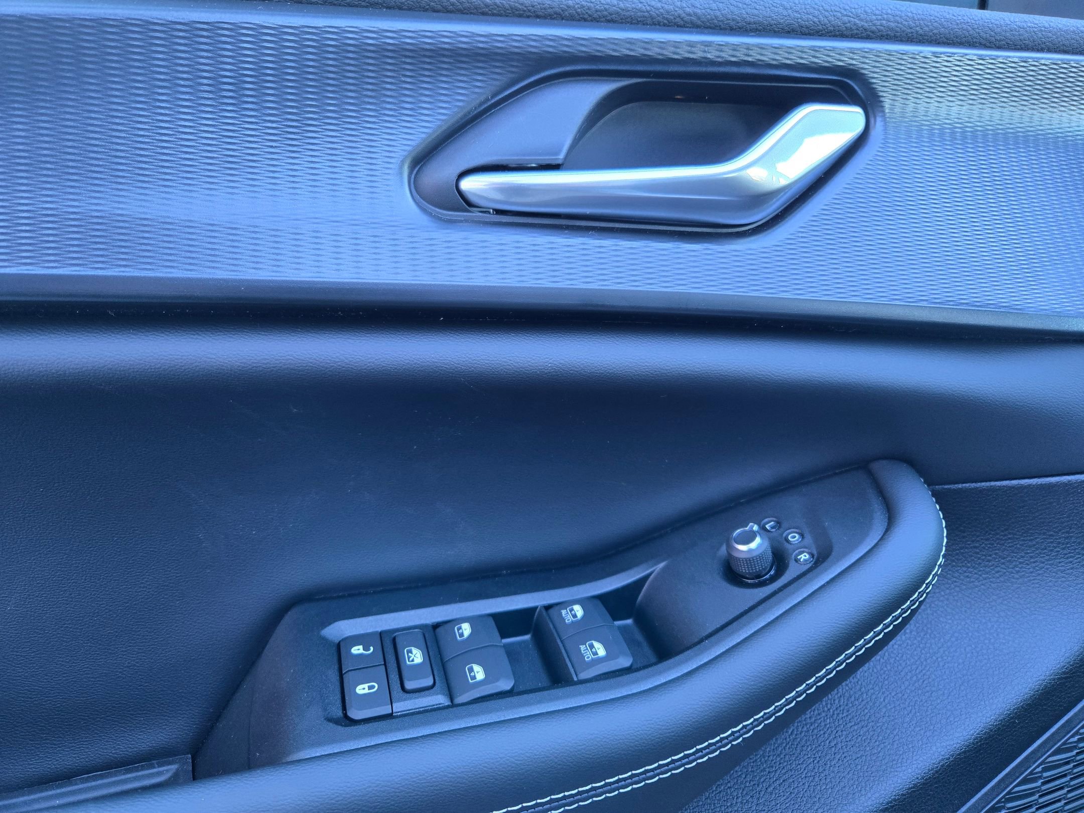 New 2025 Jeep Grand Cherokee Laredo image 22