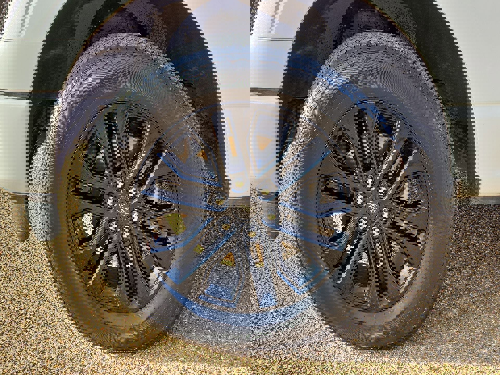 Used 2025 Ford F150 Lariat w/ Equipment Group 501A Mid image 11