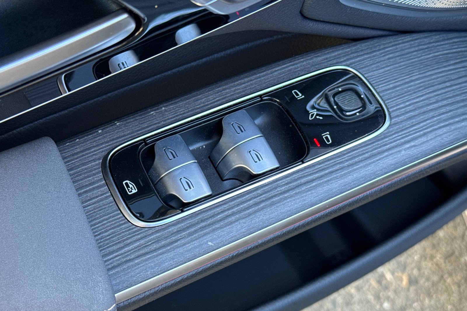 Certified 2023 Mercedes-Benz EQS 580 4MATIC Sedan image 14