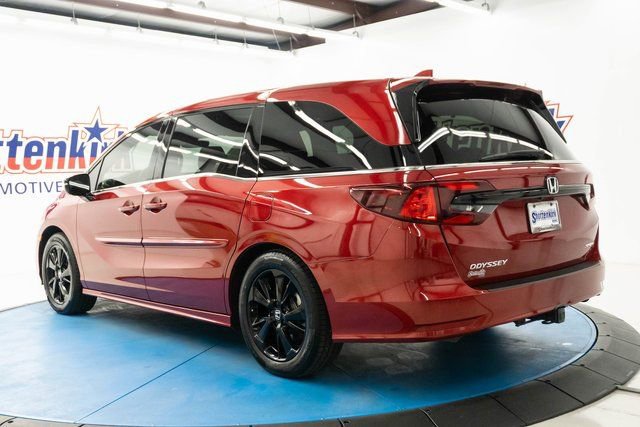 Certified 2024 Honda Odyssey Sport image 6
