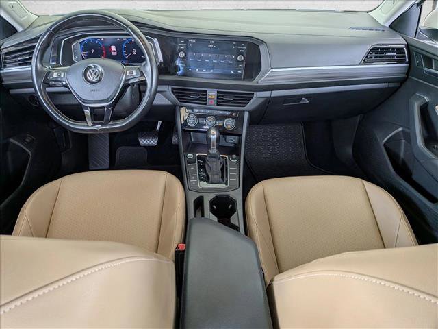 Used 2019 Volkswagen Jetta SEL w/ Cold Weather Package image 16