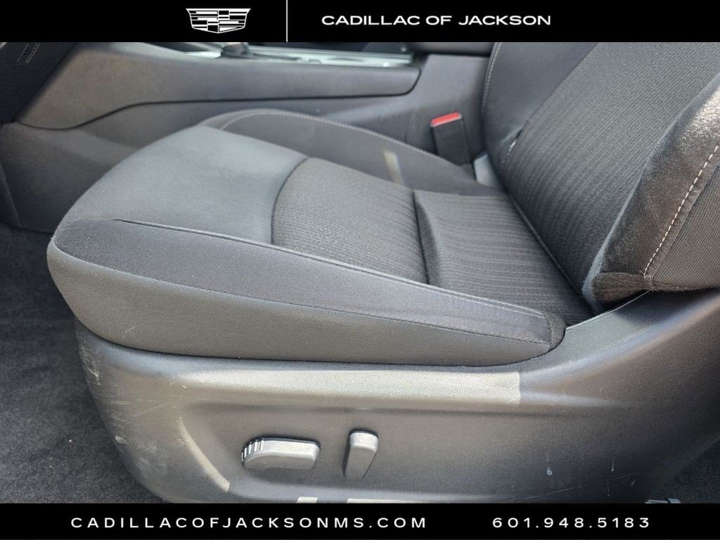 Used 2025 Nissan Altima 2.5 SV FWD image 14