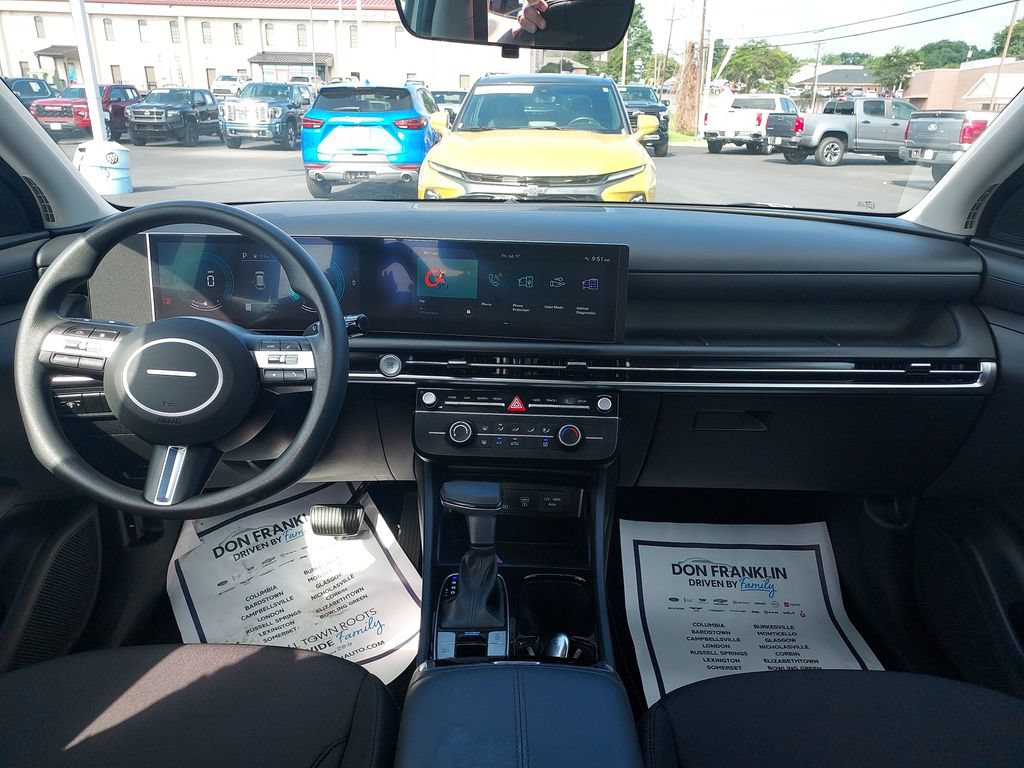 Used 2026 Hyundai Tucson SE FWD image 15