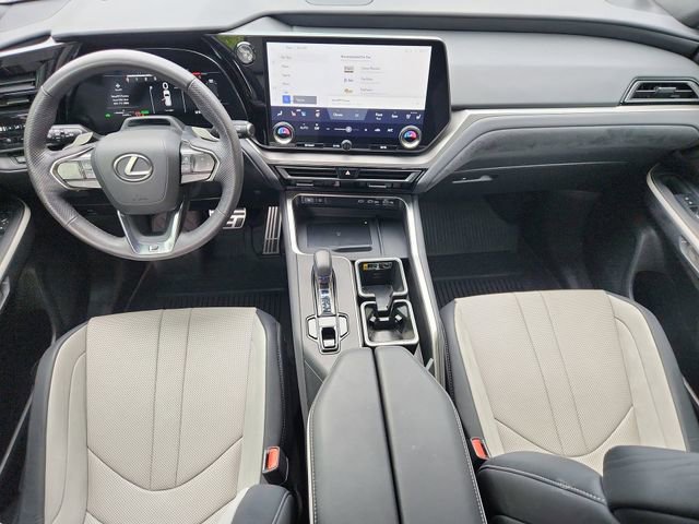 Used 2024 Lexus TX 500h AWD w/ Technology Package image 21