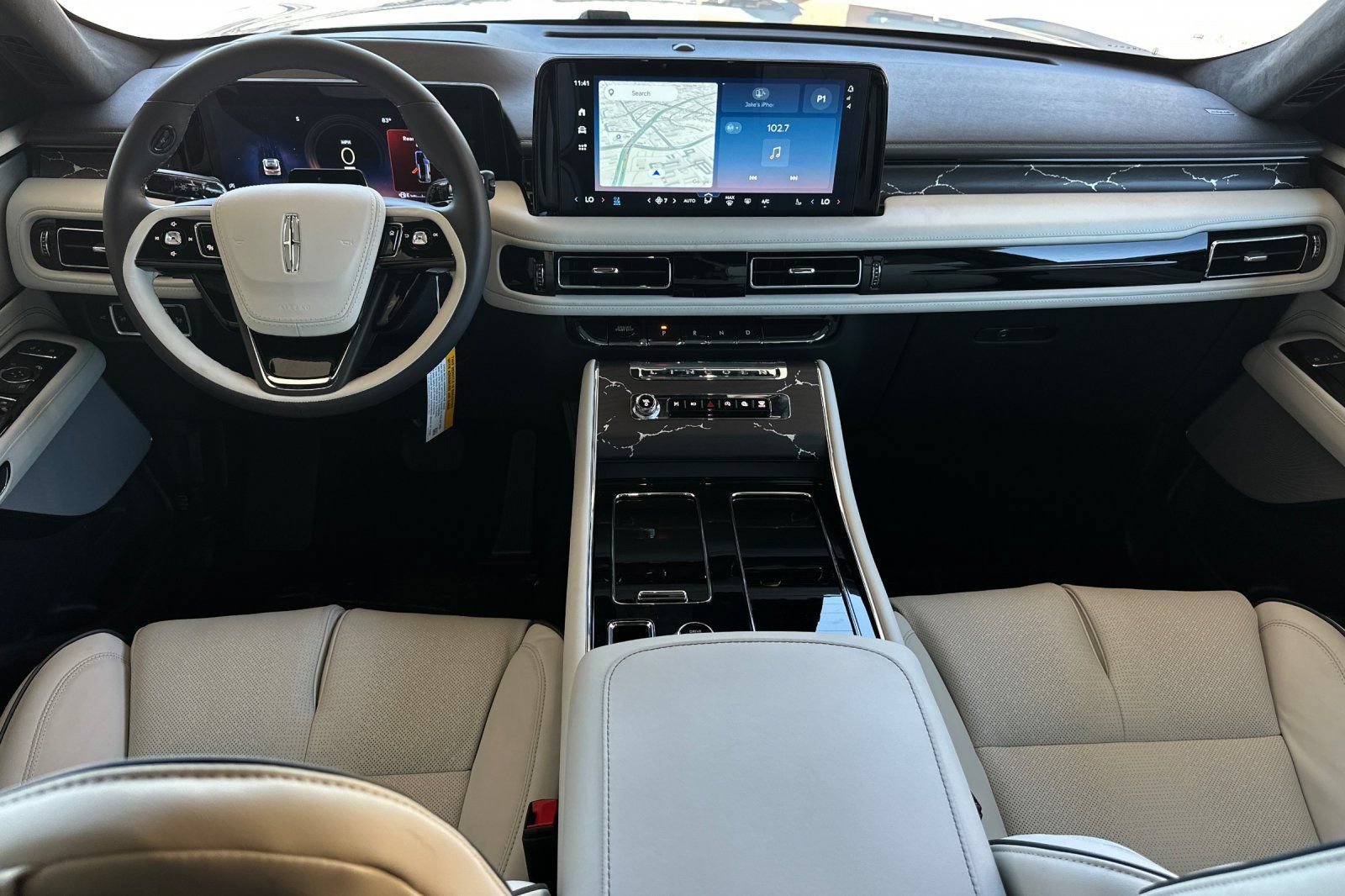 New 2026 Lincoln Aviator Black Label w/ Jet Appearance Package AWD/4WD image 12