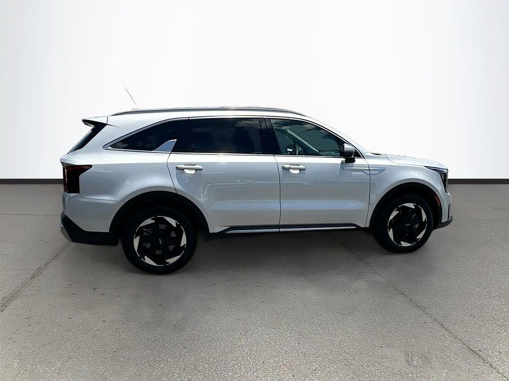 Certified 2025 Kia Sorento EX w/ EX Panoramic Sunroof Package FWD image 8
