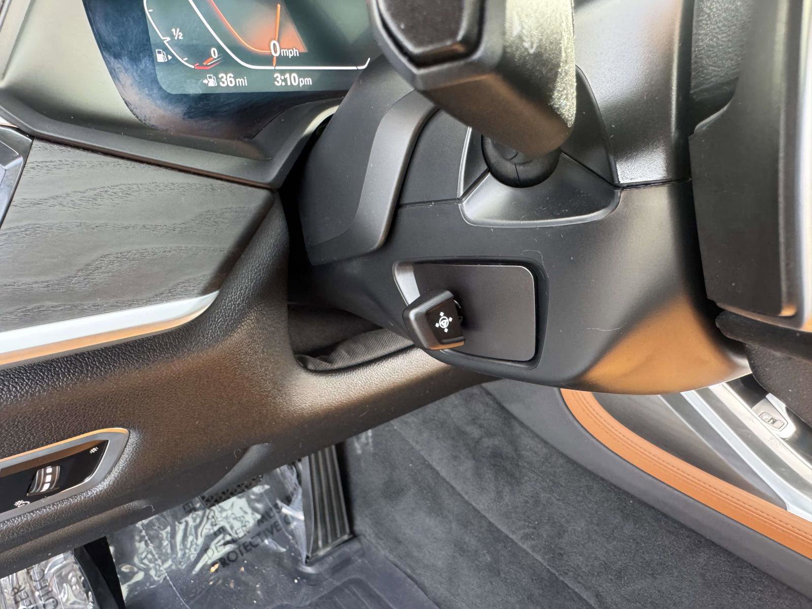 Used 2022 BMW X7 xDrive40i w/ Cold Weather Package image 24