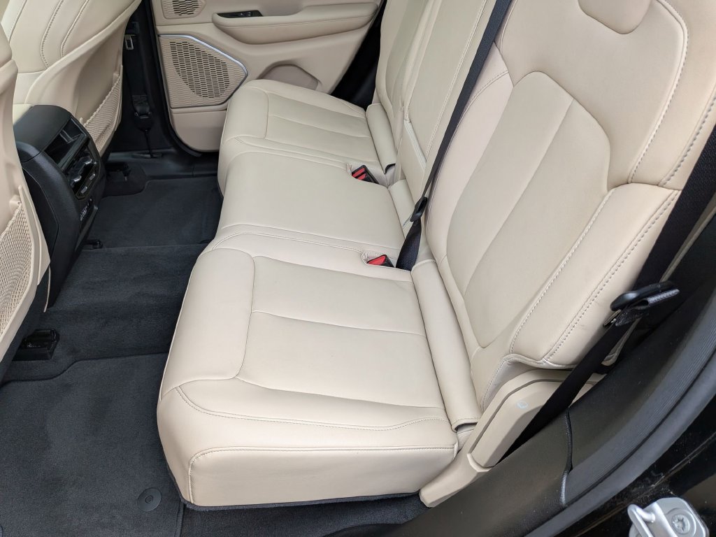 Certified 2022 Jeep Grand Cherokee Limited AWD/4WD image 26