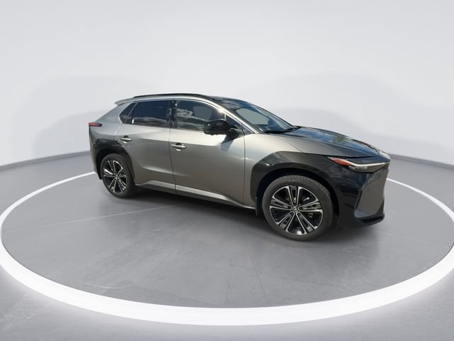 Used 2024 Toyota bZ4X AWD image 2