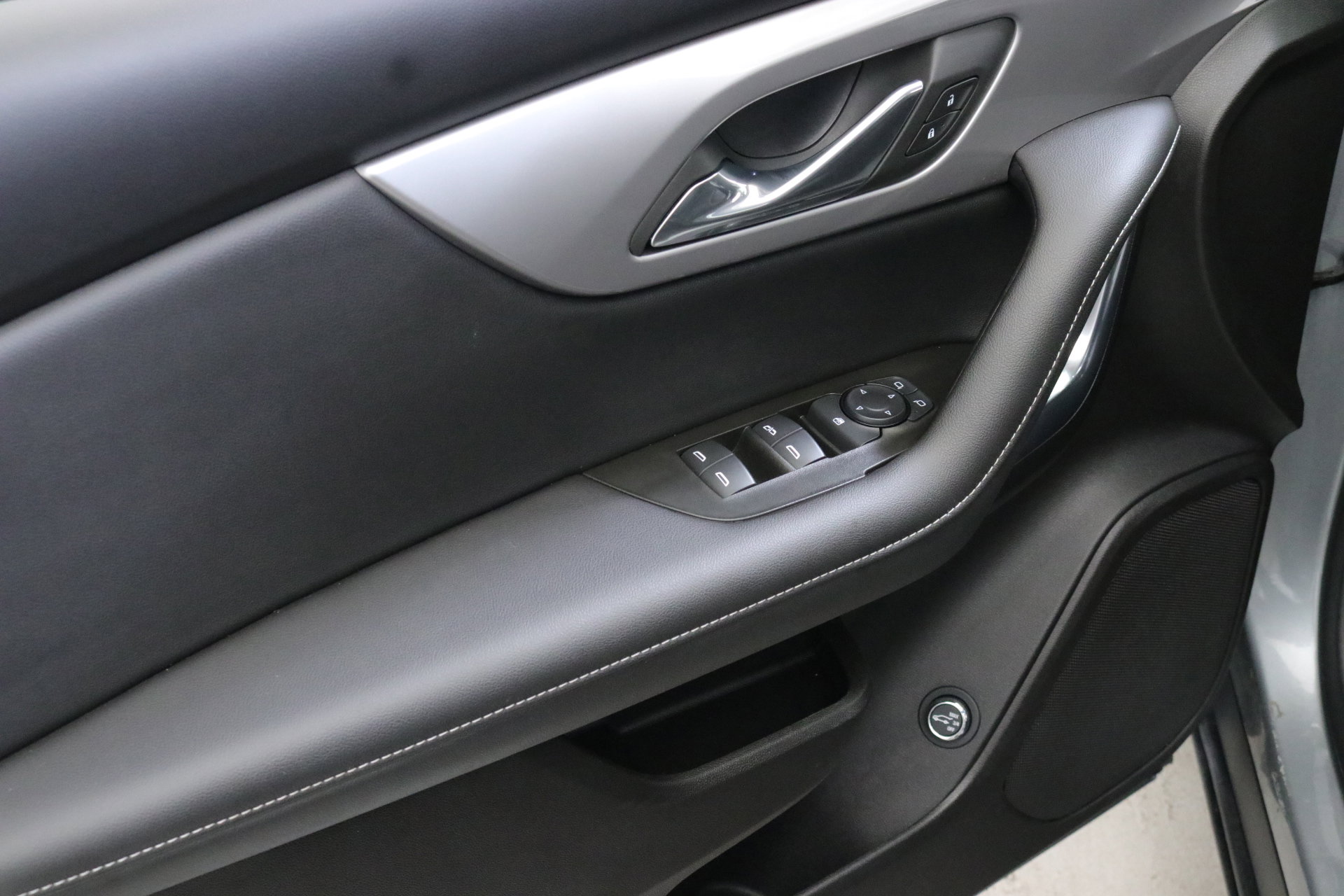 Used 2024 Chevrolet Blazer LT w/ LPO, Floor Liner Package image 21