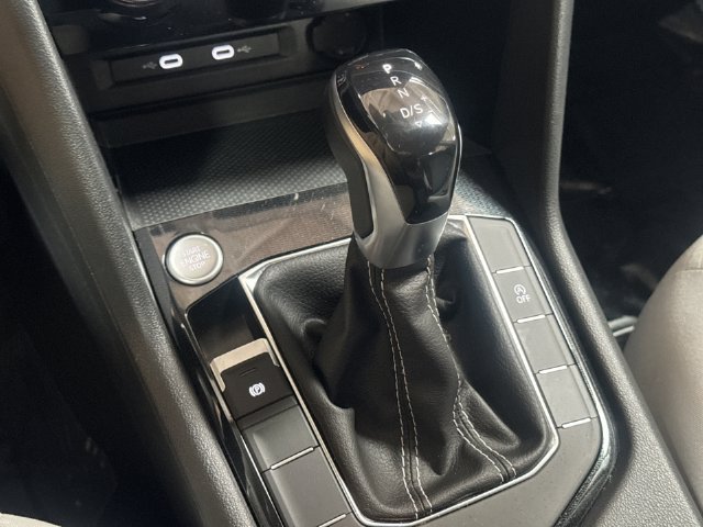Certified 2025 Volkswagen Taos S AWD/4WD image 21