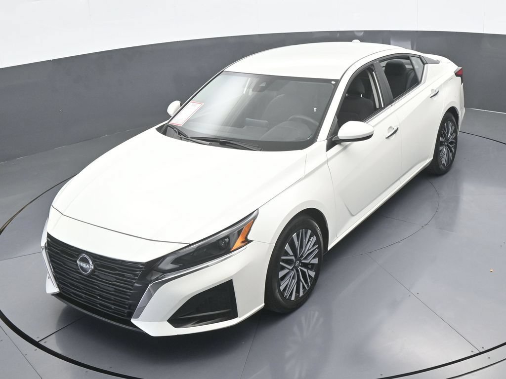 Used 2023 Nissan Altima 2.5 SV FWD image 48