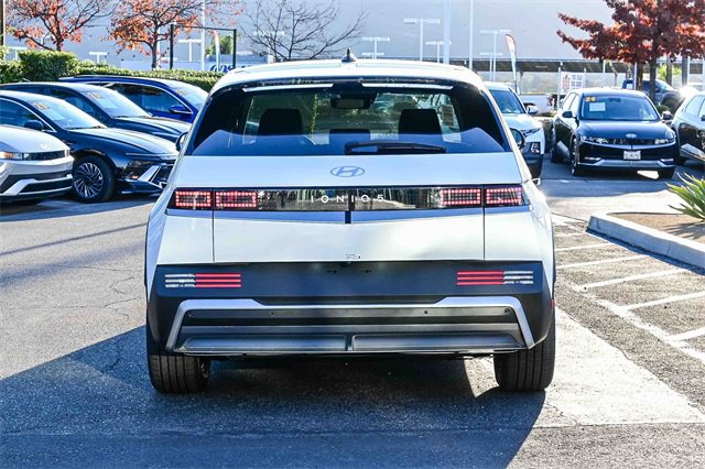 New 2026 Hyundai Ioniq 5 SEL image 6