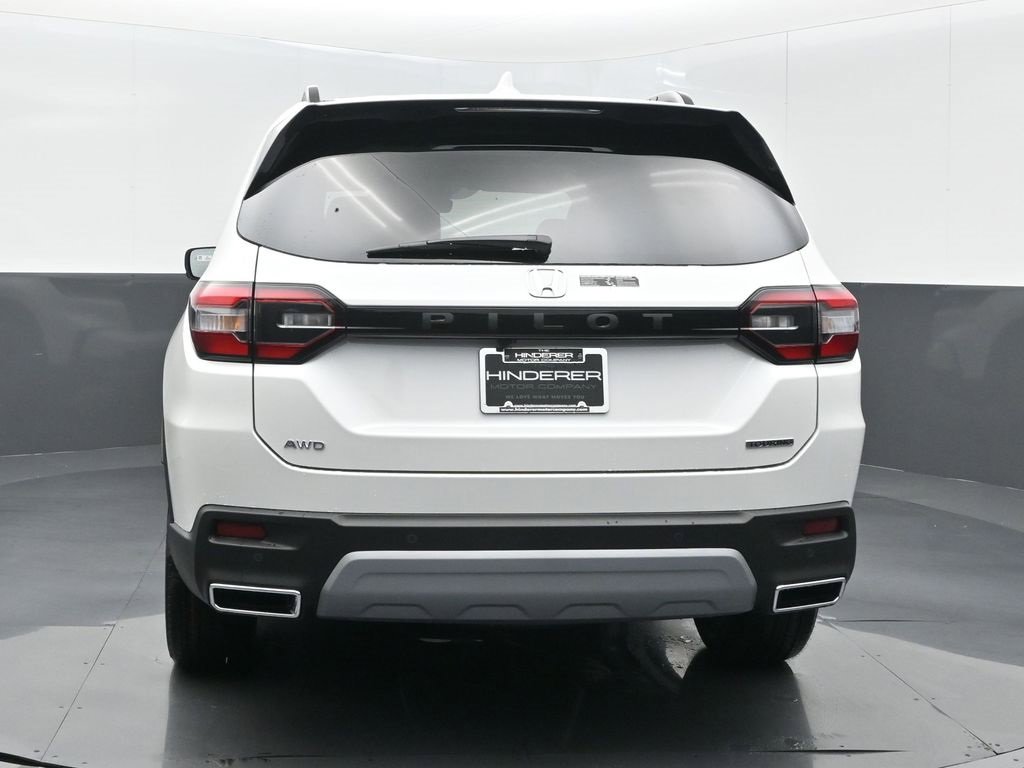 New 2025 Honda Pilot Touring image 19