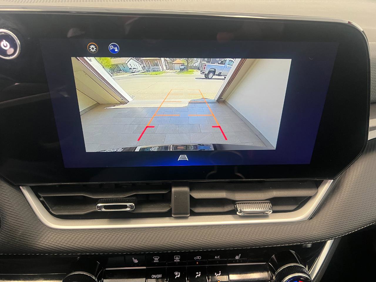 Used 2025 Chevrolet Equinox LT FWD image 54