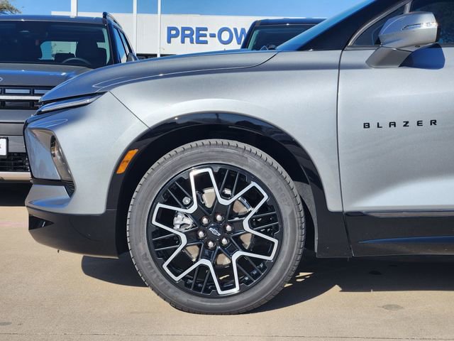 Certified 2023 Chevrolet Blazer RS w/ Driver Confidence II Package image 6
