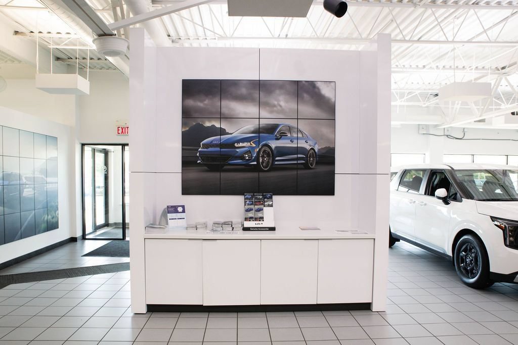 Used 2019 GMC Acadia SLE AWD/4WD image 24