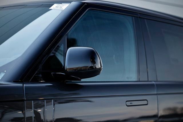 New 2026 Land Rover Range Rover Long Wheelbase SE image 3