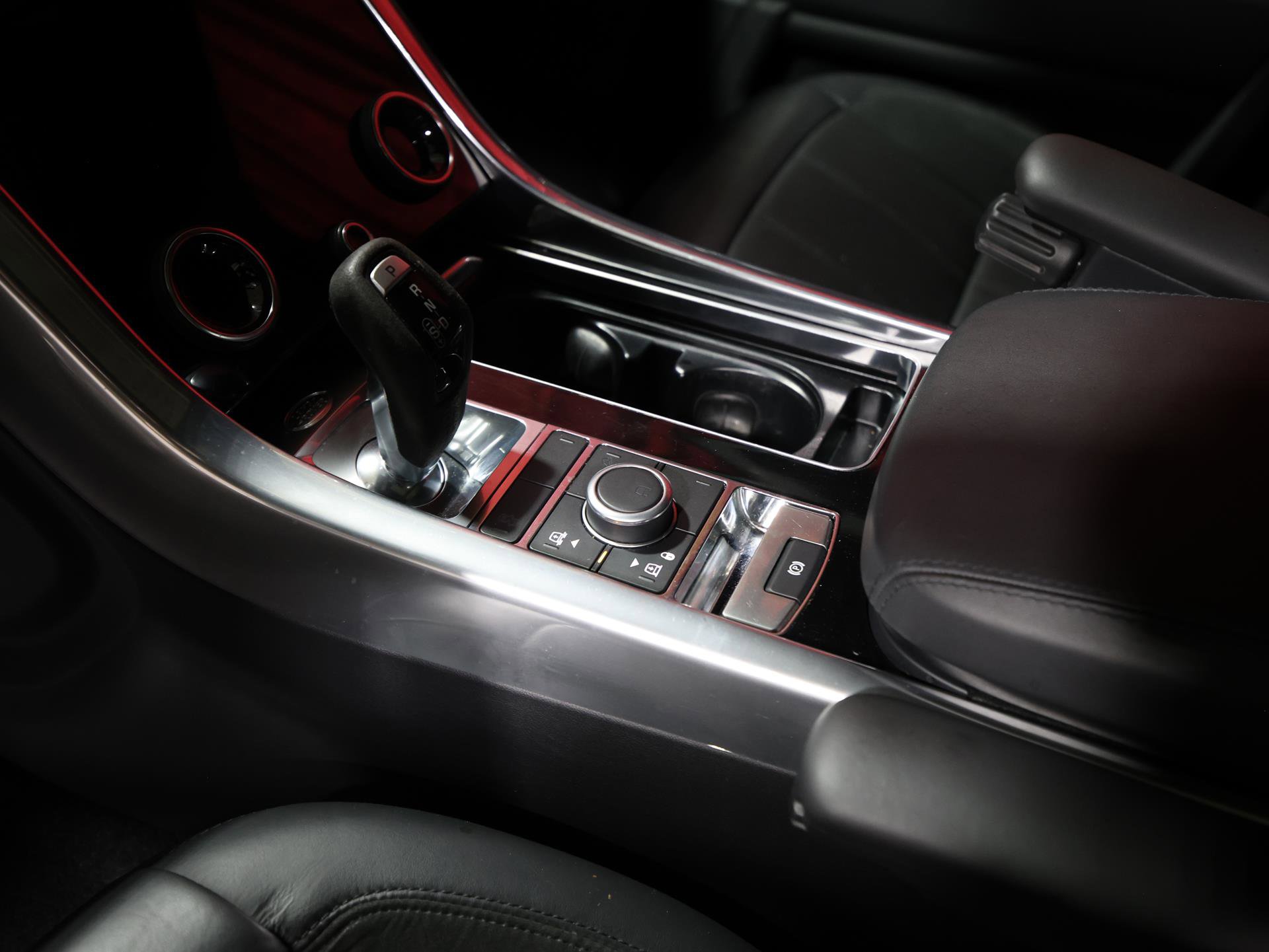 Used 2019 Land Rover Range Rover Sport HST image 26