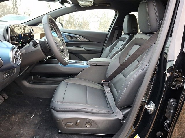 New 2026 Chevrolet Equinox EV LT image 9