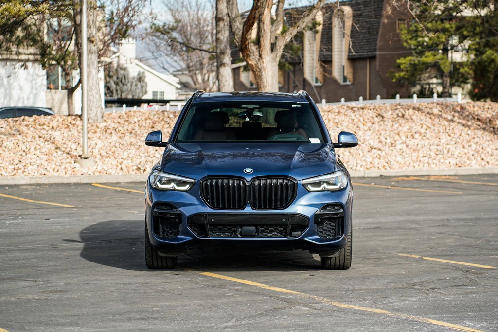 Used 2023 BMW X5 xDrive40i w/ M Sport Package image 2