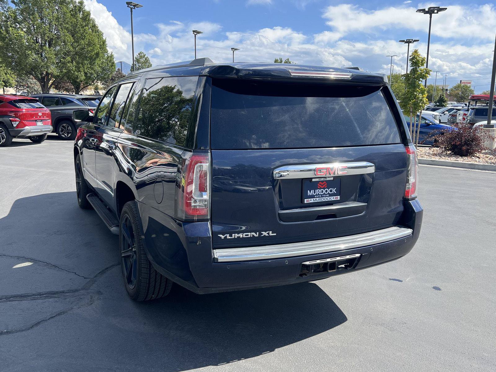 Used 2017 GMC Yukon XL Denali w/ Open Road Package AWD/4WD image 19