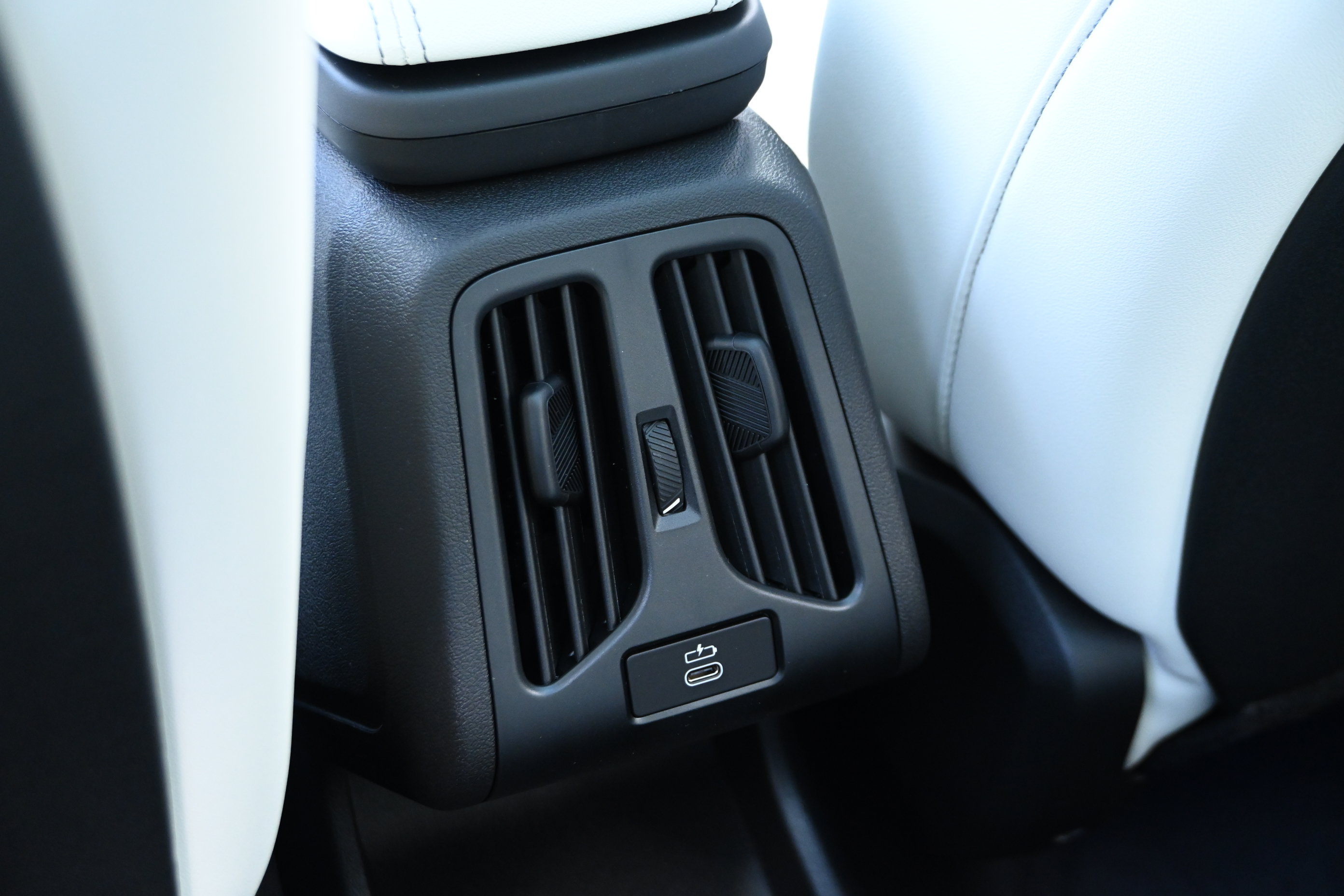 New 2027 BMW X1 xDrive28i AWD/4WD image 27