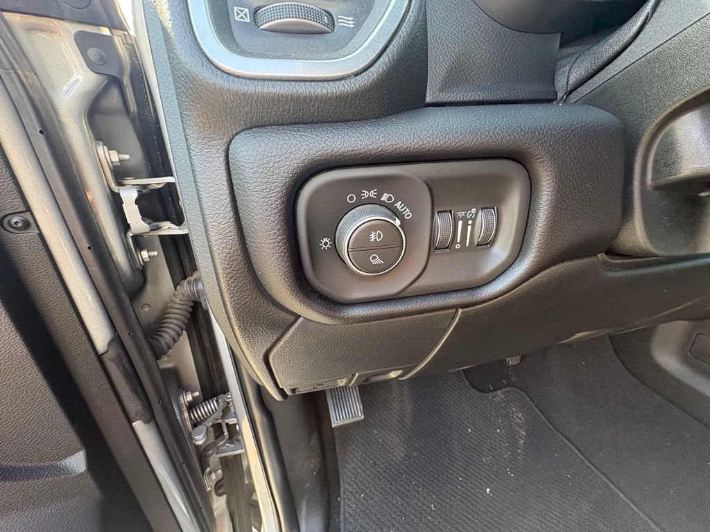 Used 2021 RAM 2500 Laramie AWD/4WD image 17
