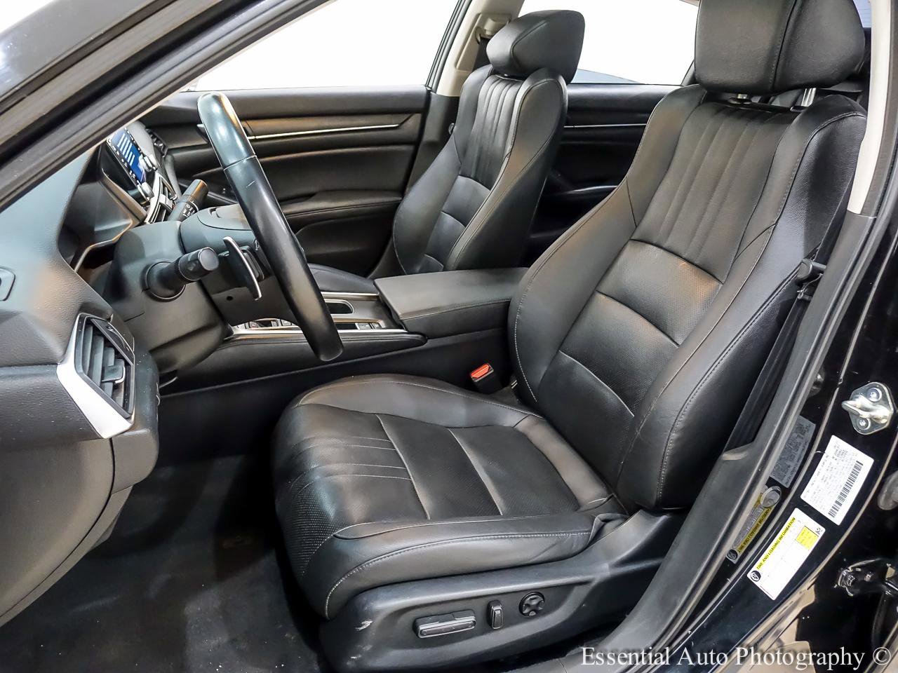 Used 2020 Honda Accord Touring image 13