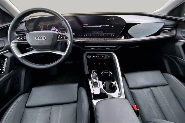 Used 2025 Audi Q5 Premium Plus w/ Premium Plus AWD/4WD image 15
