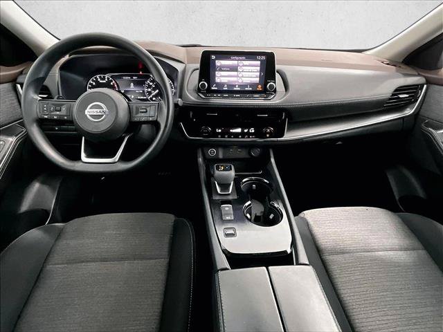 Used 2021 Nissan Rogue SV FWD image 16