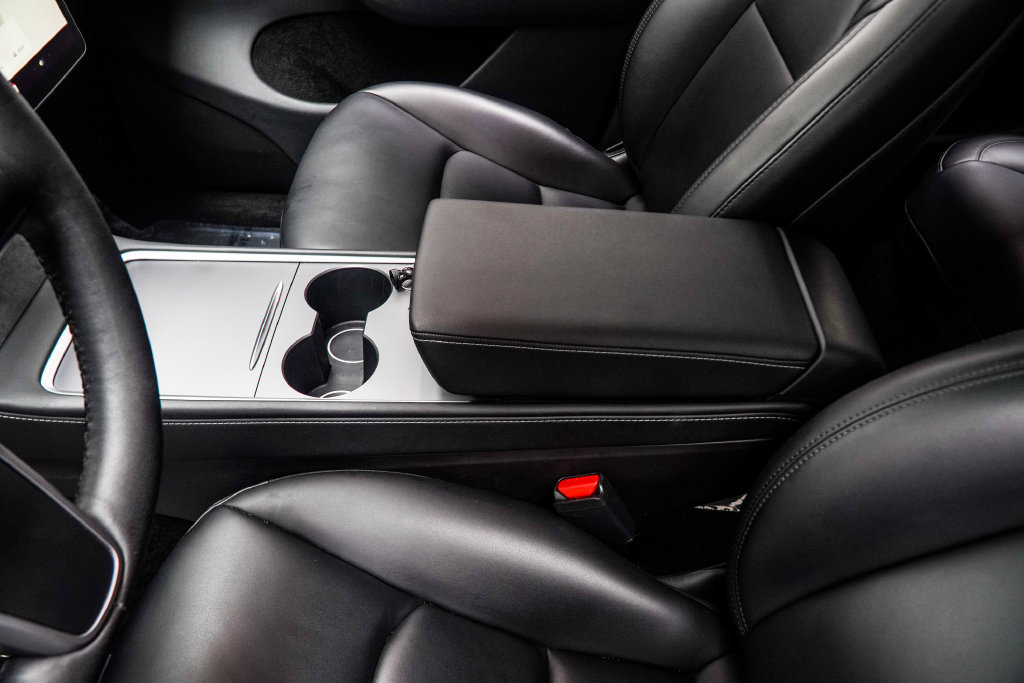 Used 2023 Tesla Model Y AWD image 23
