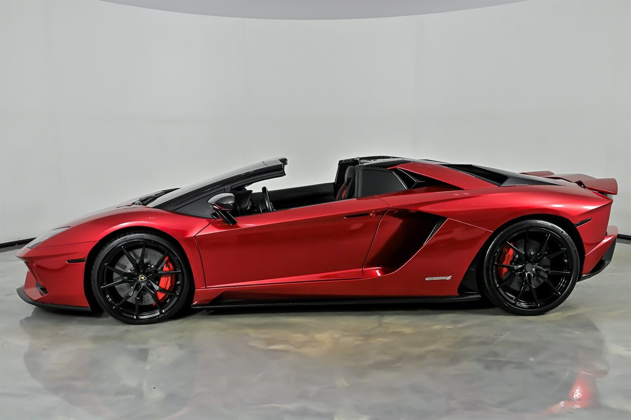 Used 2019 Lamborghini Aventador S AWD/4WD image 7