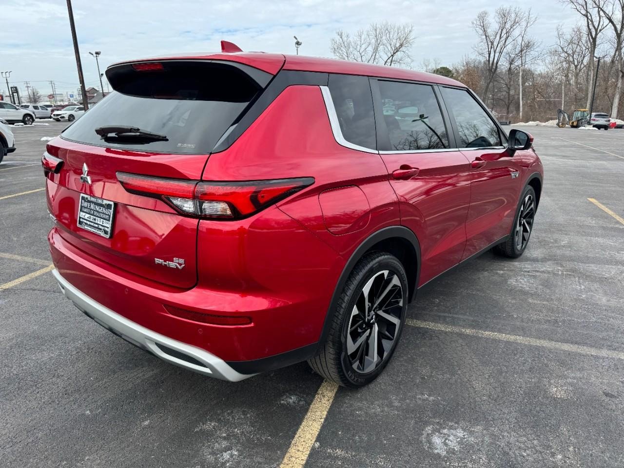Used 2023 Mitsubishi Outlander SE image 4
