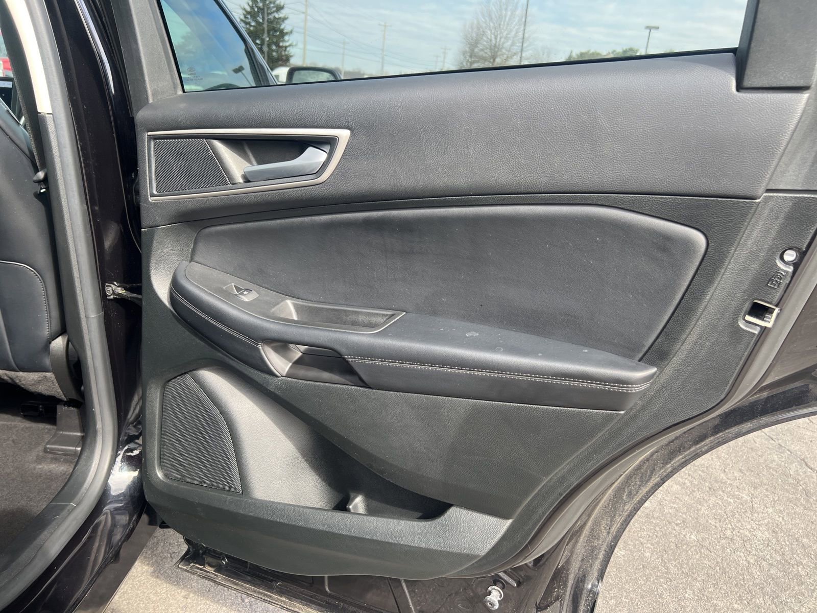 Used 2023 Ford Edge SEL w/ Convenience Package image 29