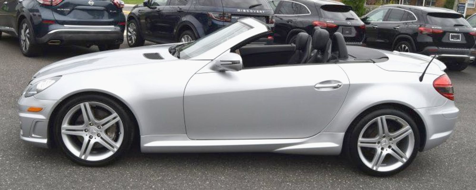 Used 2011 Mercedes-Benz SLK 350 image 6