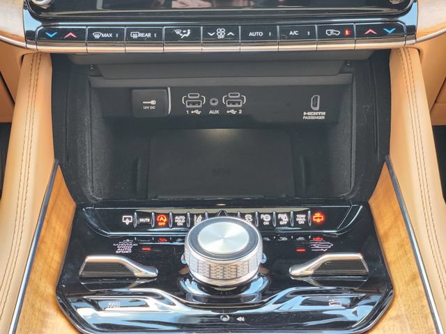Certified 2025 Jeep Grand Wagoneer Series III AWD/4WD image 20
