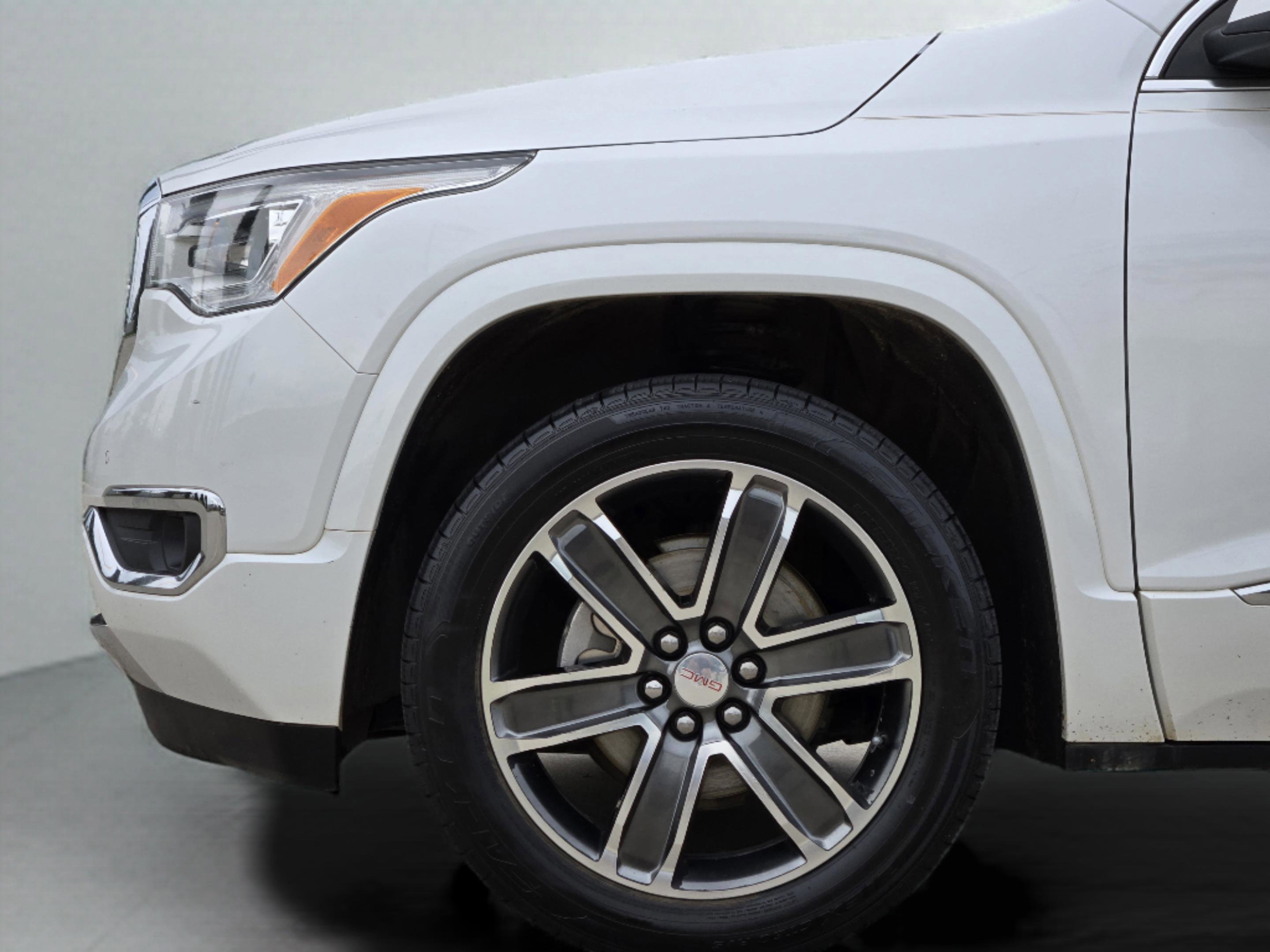 Used 2017 GMC Acadia Denali w/ Technology Package image 33