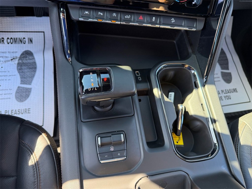 Certified 2024 GMC Sierra 1500 AT4 w/ Technology Package image 20