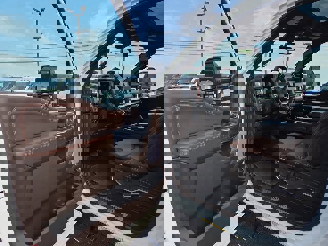 Used 2025 Ford F450 King Ranch w/ Camper Package image 7