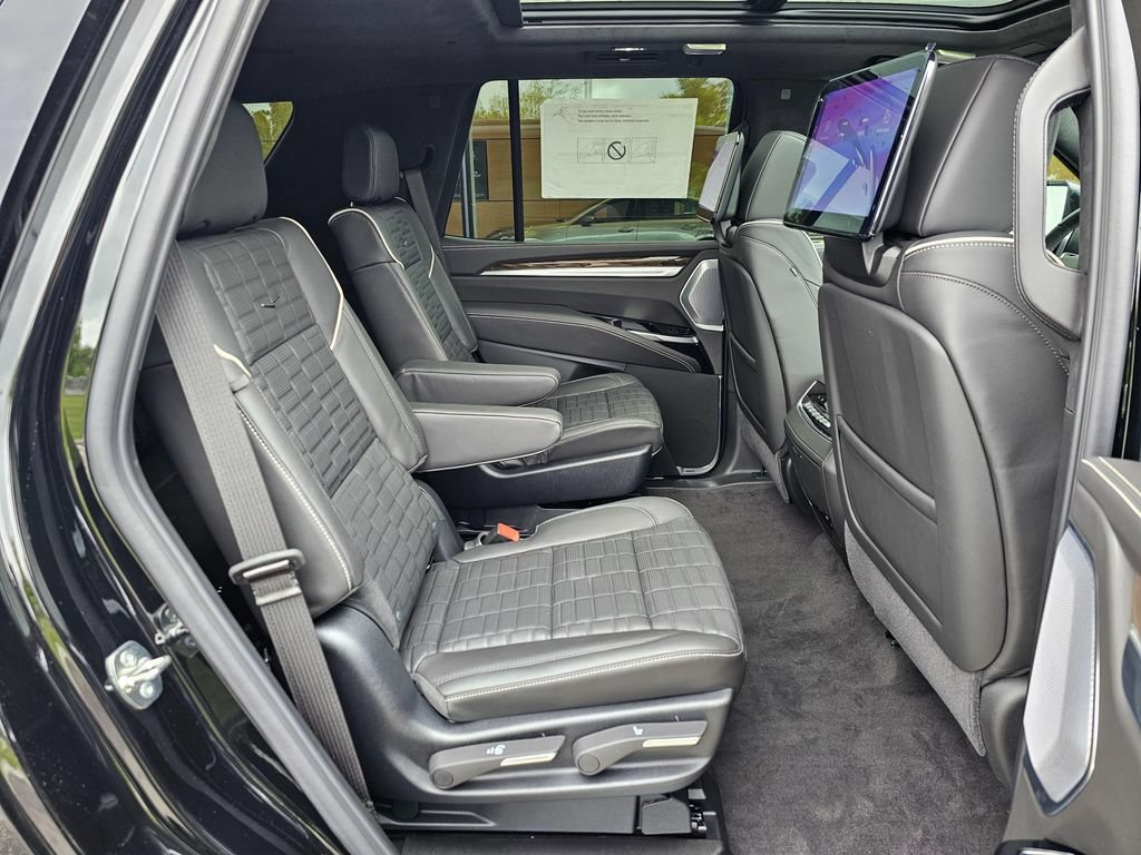 New 2026 Cadillac Escalade Platinum Sport AWD/4WD image 12