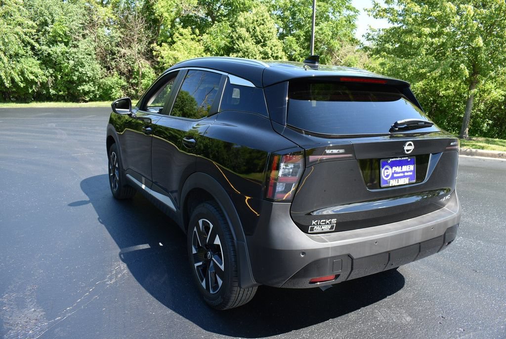 Used 2026 Nissan Kicks SV w/ SV Premium Package AWD/4WD image 7