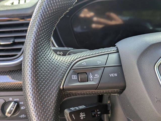 Used 2023 Audi SQ5 Prestige image 11