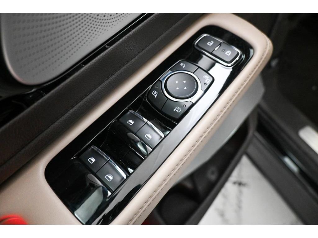 Used 2023 Lincoln Aviator Grand Touring w/ Equipment Group 301A AWD/4WD image 37