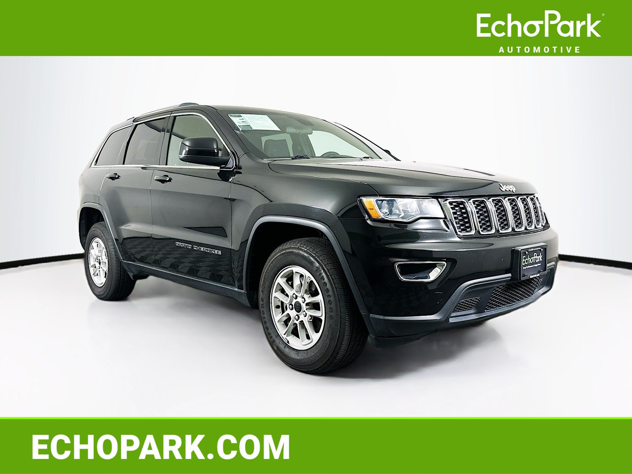 Used 2020 Jeep Grand Cherokee Laredo w/ Security & Convenience Group AWD/4WD image 1